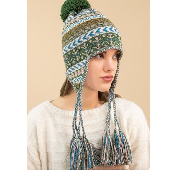 Classic Alpaca Patterned Knit Pom Pom Alpaca Hat Ear Flaps and Fringes Green - Picture 6 of 6